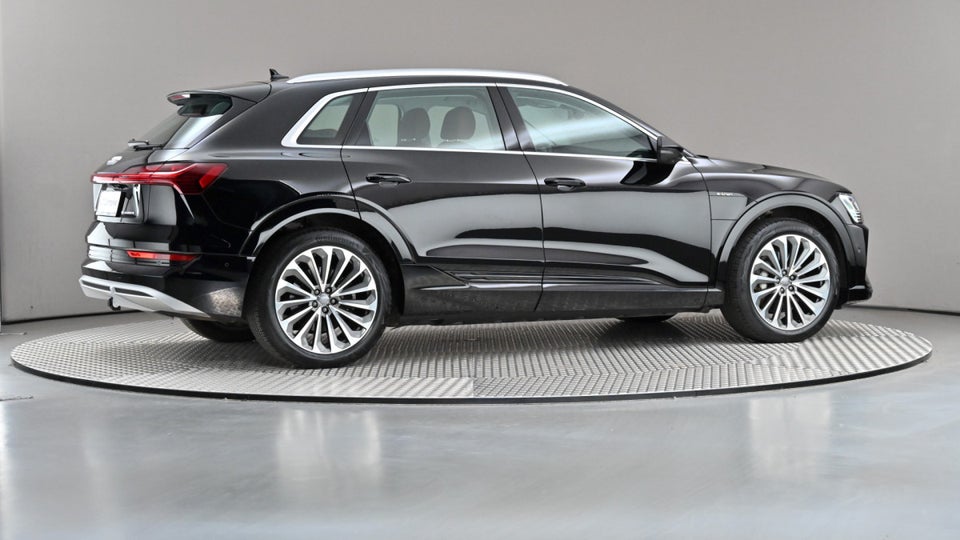 Audi e-tron 55 S-line quattro 5d
