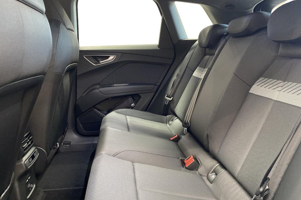 Audi Q4 e-tron 45 Progress 5d