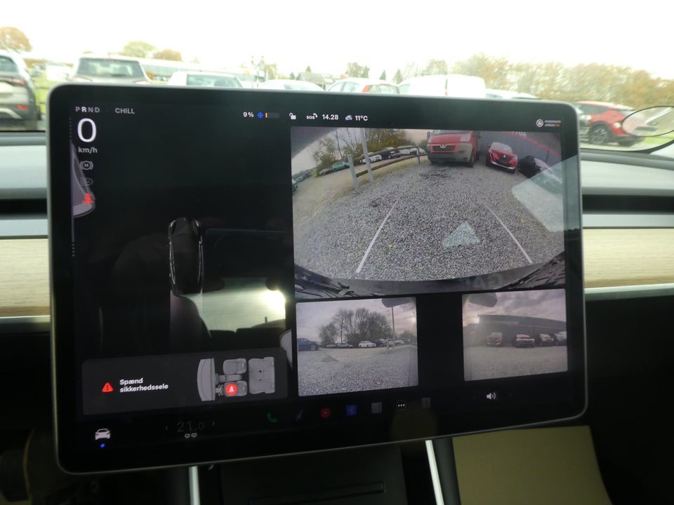 Tesla Model 3 Standard Range+ RWD 4d