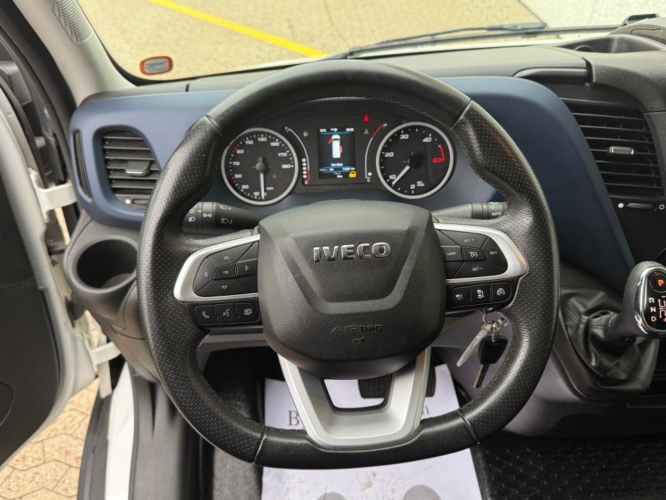 Iveco Daily 3,0 35C18 16m³ Van AG8