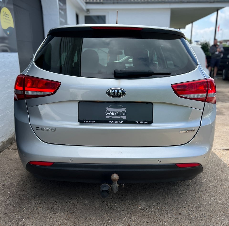 Kia Ceed 1,6 CRDi 136 Attraction SW 5d