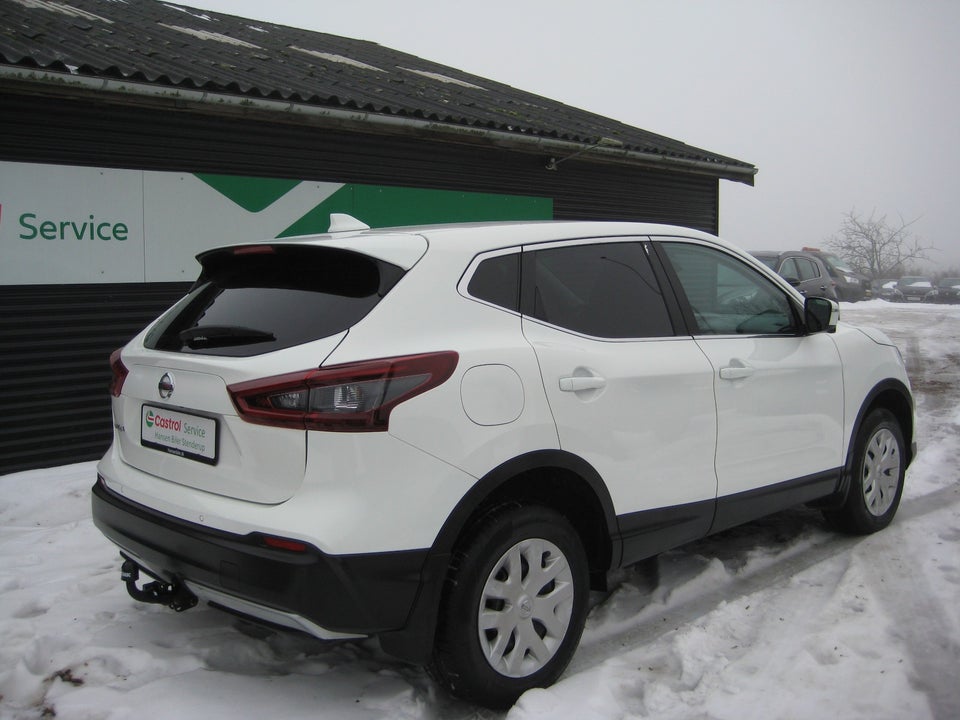 Nissan Qashqai 1,5 dCi 115 N-Connecta 5d