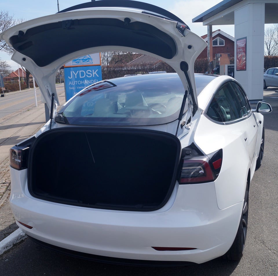 Tesla Model 3 Performance AWD 4d