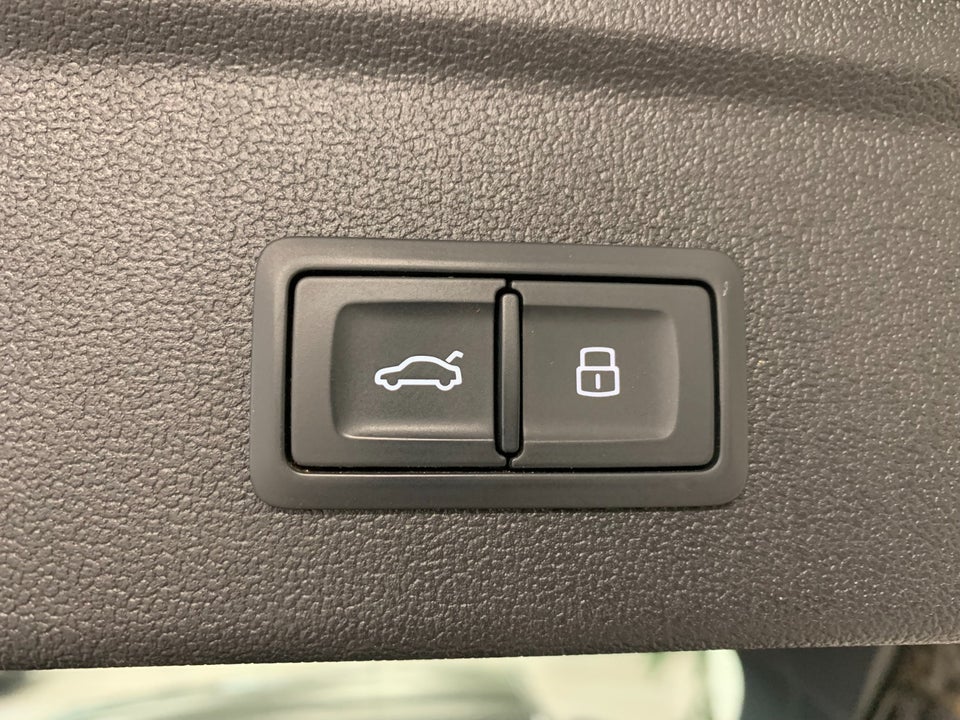 Audi A3 40 TFSi e S-line Sportback S-tr. 5d