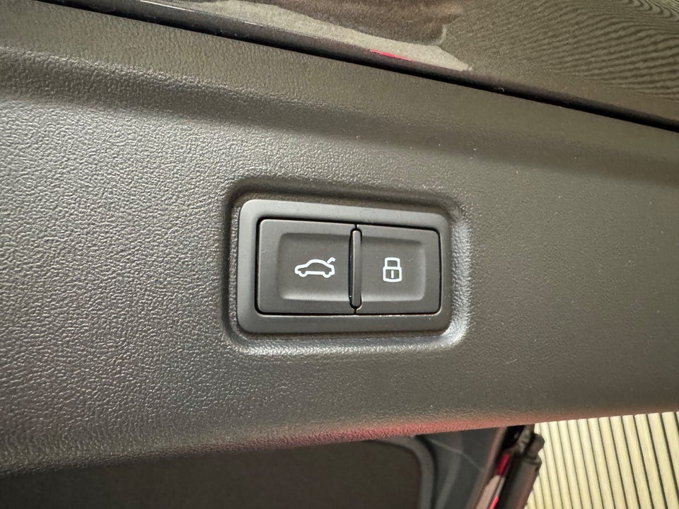 Audi A6 e-tron Ultra Avant quattro 5d