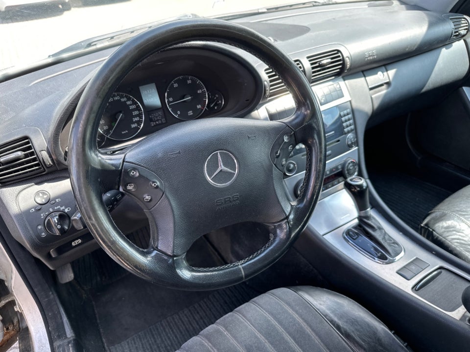 Mercedes C200 2,2 CDi Classic stc. aut. 5d