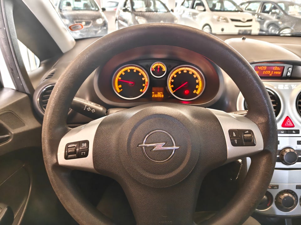 Opel Corsa 1,2 16V Cool 5d