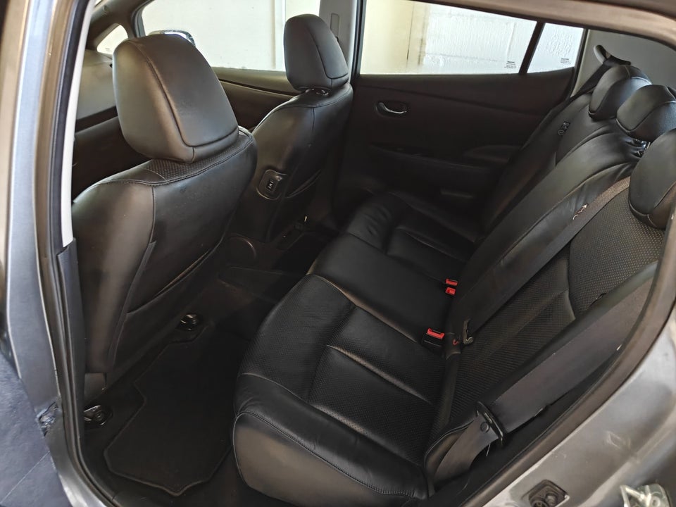 Nissan Leaf 24 Tekna 5d