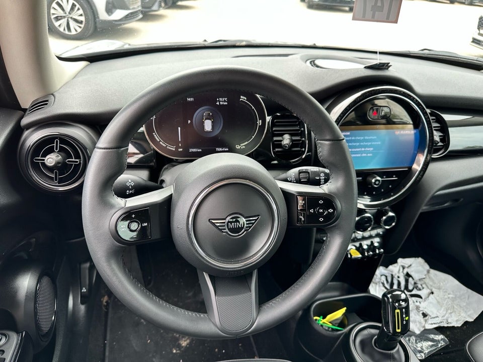 MINI Cooper SE Edition Premium Plus 3d