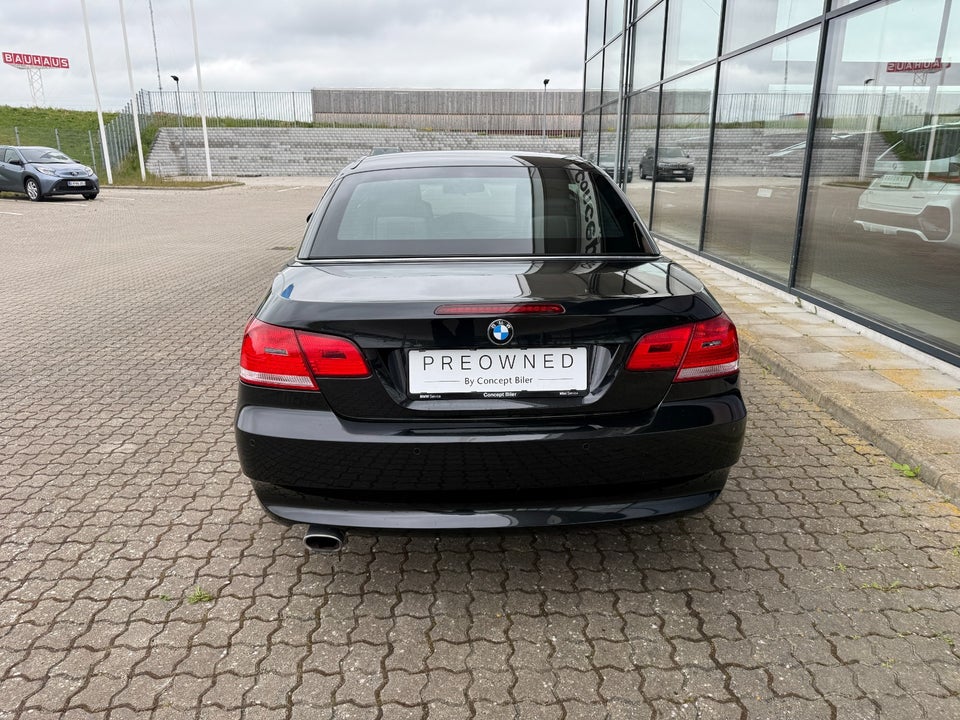 BMW 320i 2,0 Cabriolet 2d