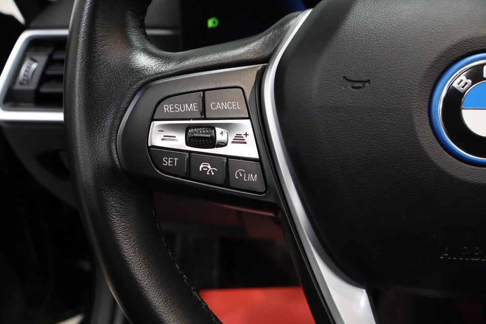 BMW i4 eDrive40 Charged 5d