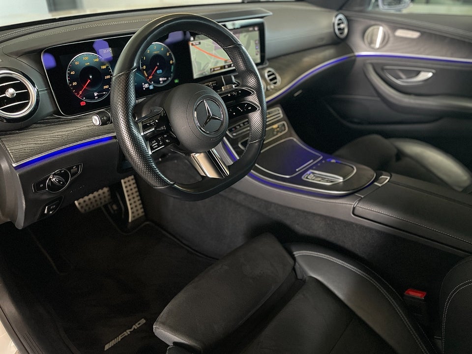 Mercedes E300 de 2,0 AMG Line stc. aut. 5d