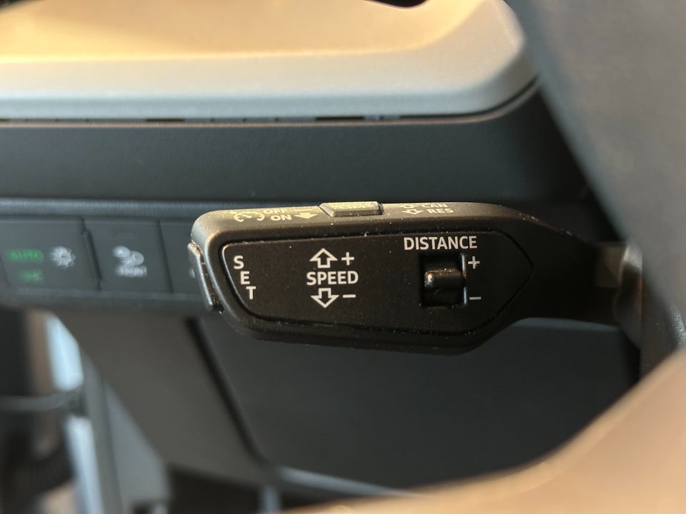 Audi Q4 e-tron 45 quattro 5d
