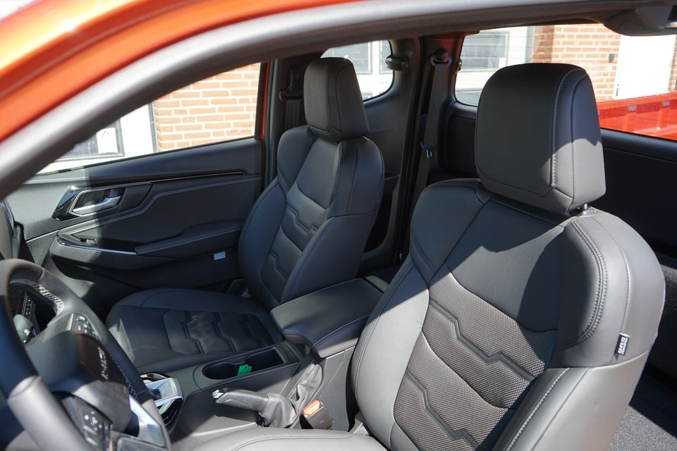 Isuzu D-Max 1,9 TD 163 Ext. Cab Exclusive aut. 4d