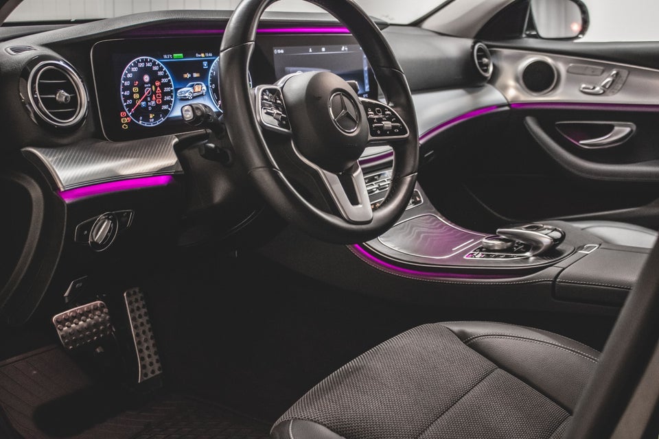 Mercedes E300 de 2,0 Advantage stc. aut. 5d