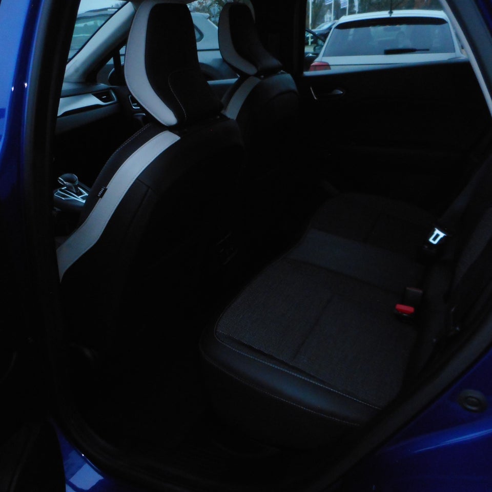 Renault Captur 1,3 TCe 130 Intens EDC 5d