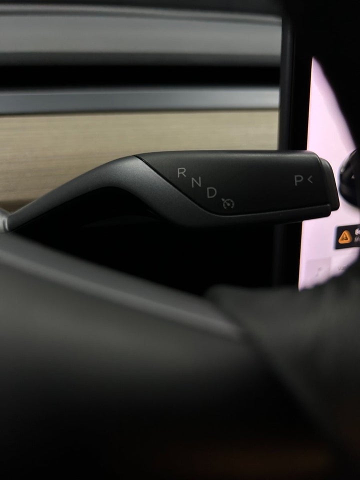 Tesla Model 3 Long Range AWD 4d