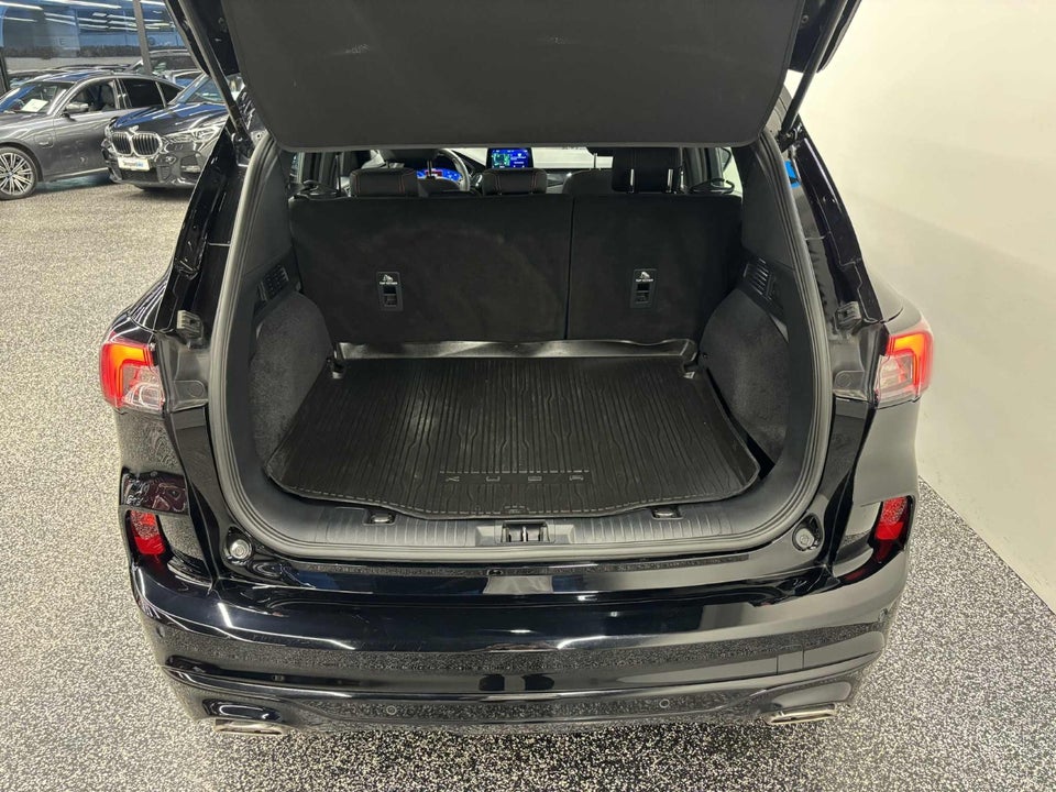 Ford Kuga 2,5 PHEV ST-Line CVT 5d