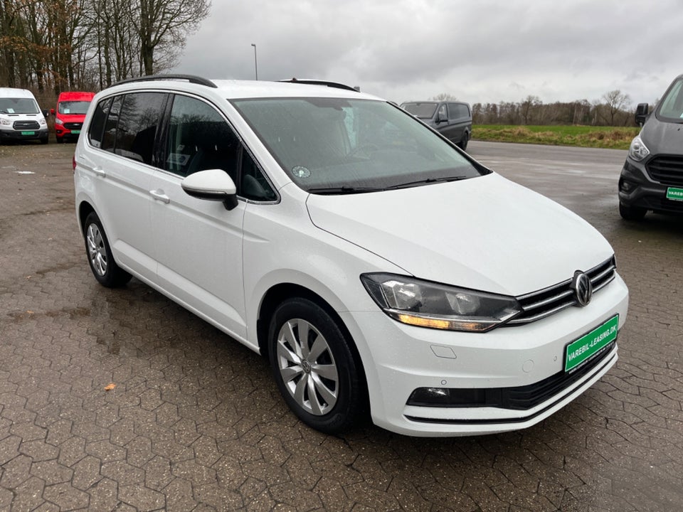 VW Touran 2,0 TDi 115 Highline DSG Van 5d