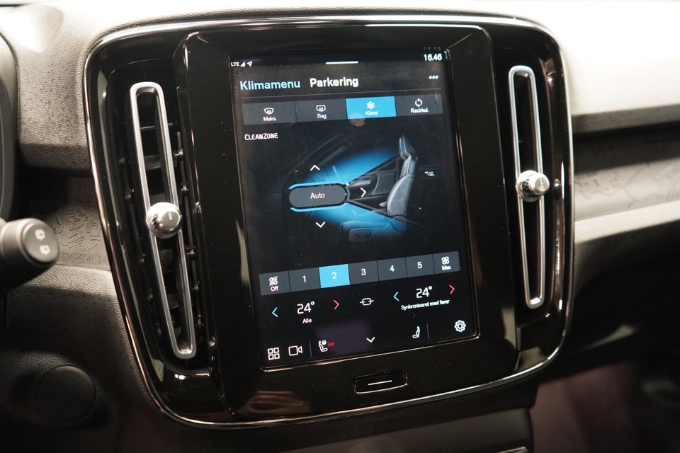 Volvo XC40 P6 ReCharge Plus 5d