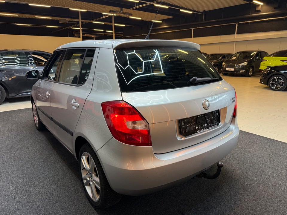 Skoda Fabia 1,6 16V Elegance 5d