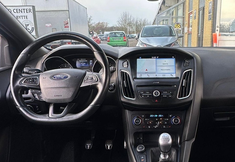 Ford Focus 1,5 EcoBlue ST-Line stc. 5d