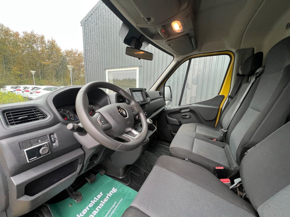 Renault Master IV T35 2,3 dCi 145 L3 Chassis RWD