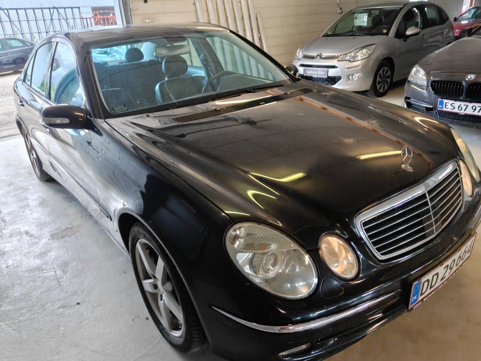Mercedes E320 3,2 Avantgarde aut. 4d
