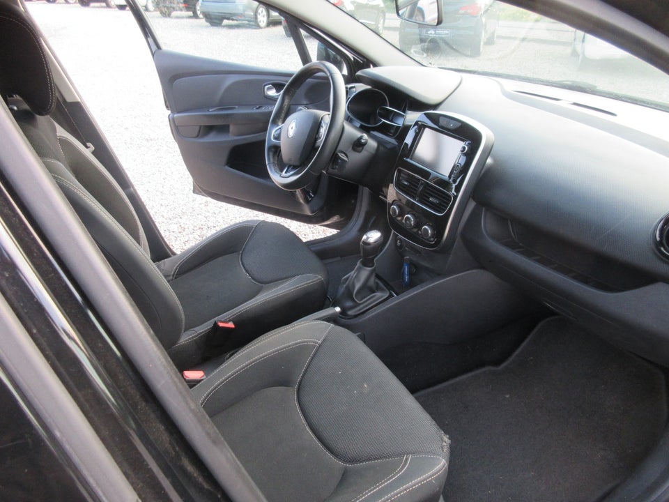 Renault Clio IV 0,9 TCe 90 Expression Sport Tourer 5d
