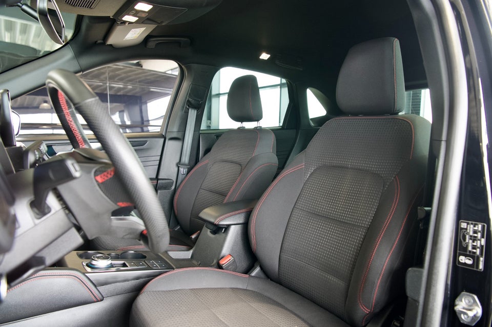 Ford Kuga 2,5 PHEV ST-Line CVT 5d