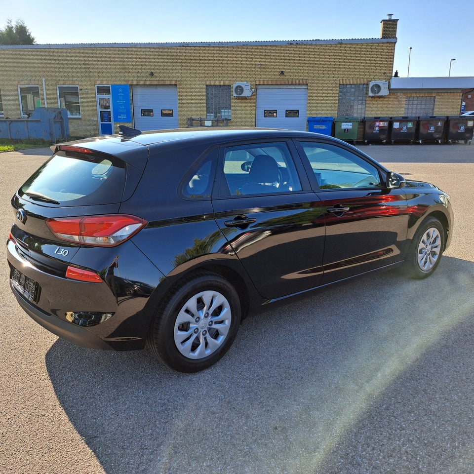 Hyundai i30 1,0 T-GDi Life 5d