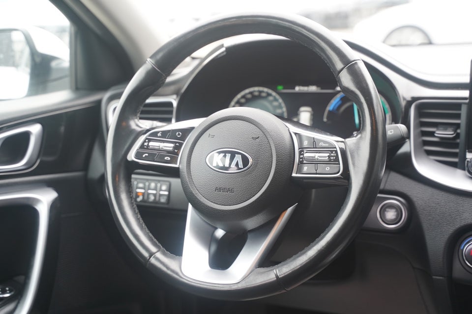 Kia Ceed 1,6 PHEV Upgrade SW DCT 5d