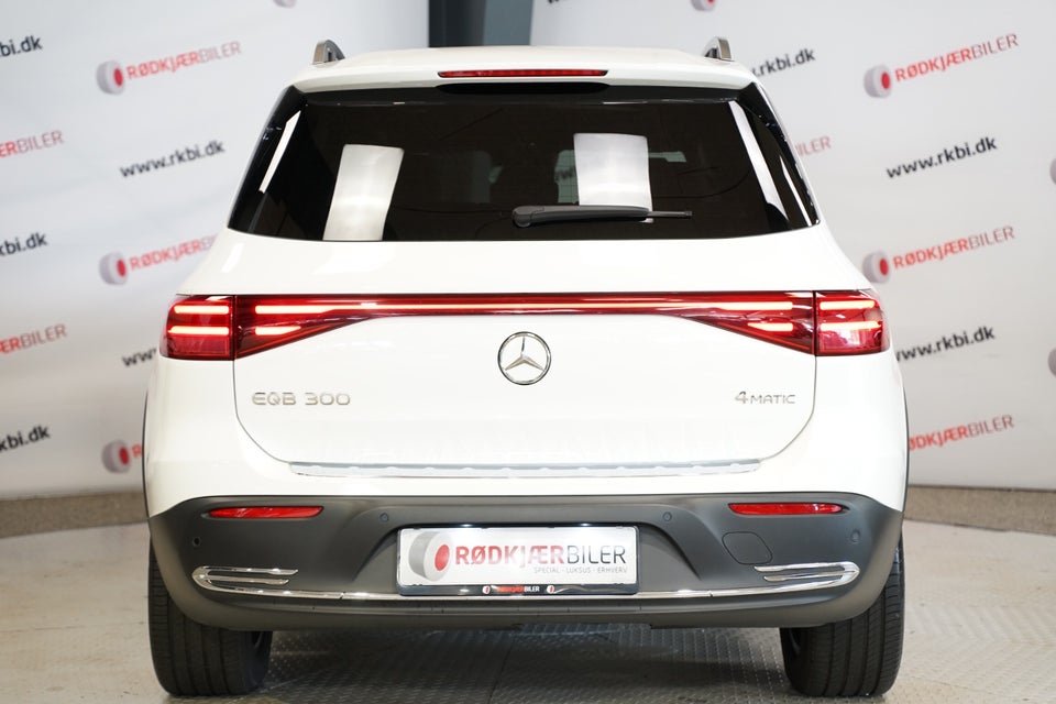 Mercedes EQB300 Progressive Advance Plus 4Matic 5d