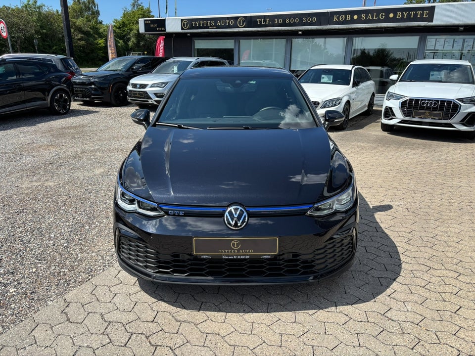 VW Golf VIII 1,4 GTE DSG 5d