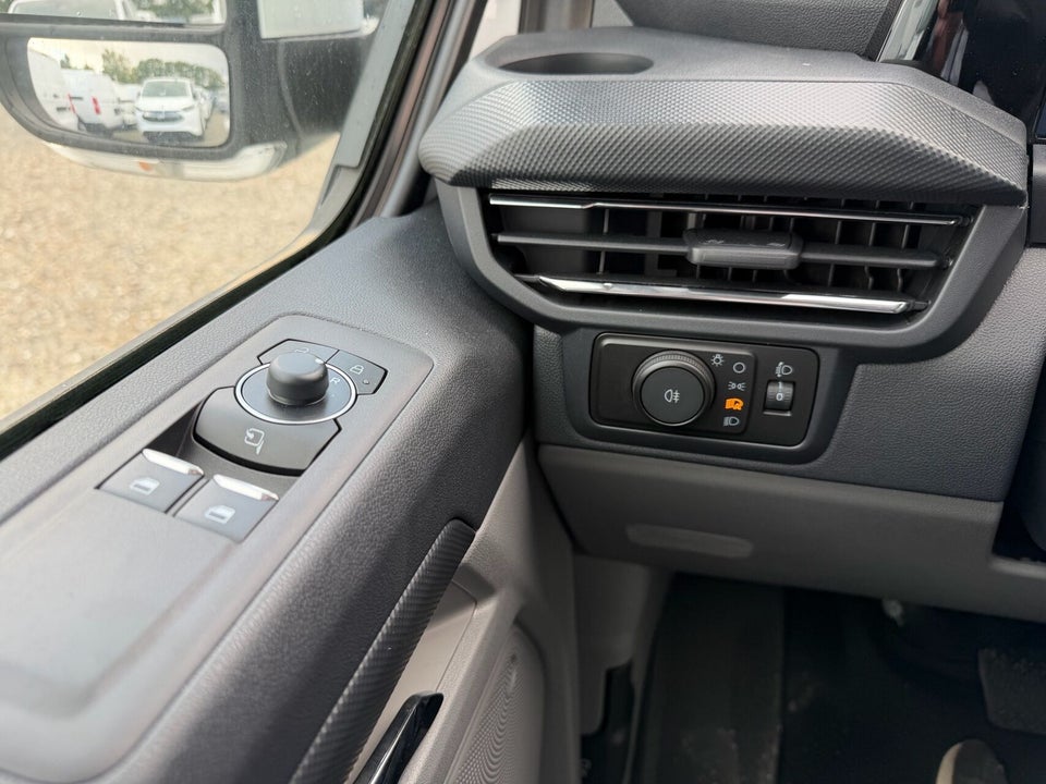 Ford E-Transit Custom 320 L1 64 Limited