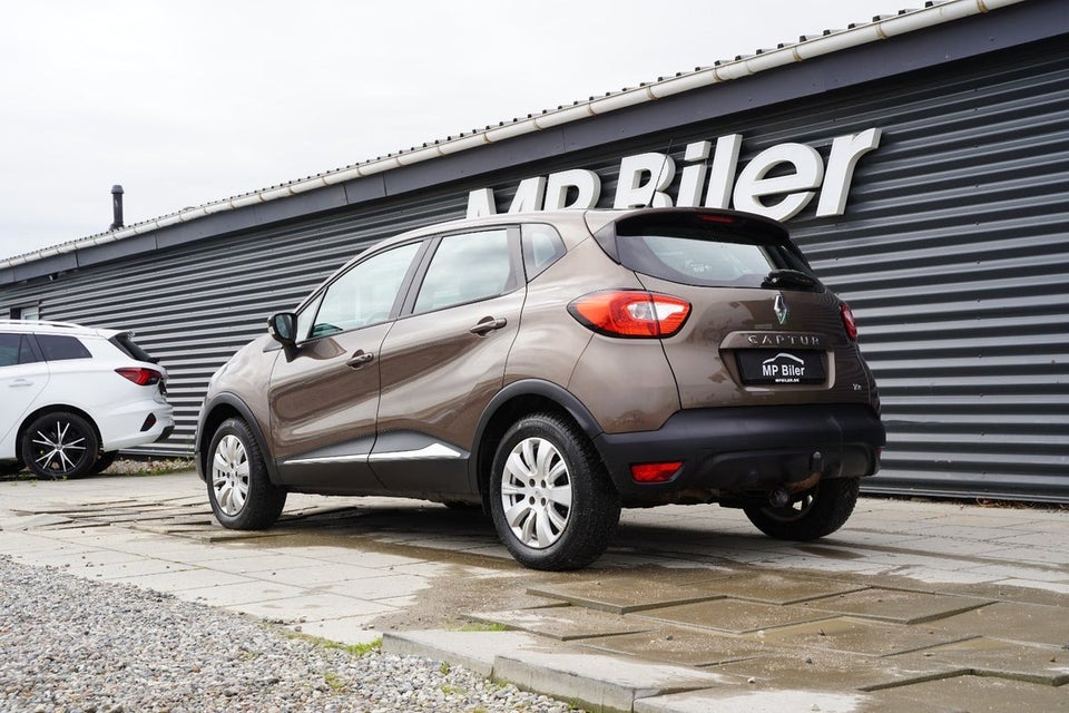 Renault Captur 0,9 TCe 90 Expression 5d