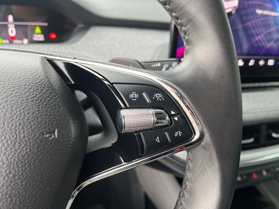 Skoda Enyaq 60 iV Loft 5d