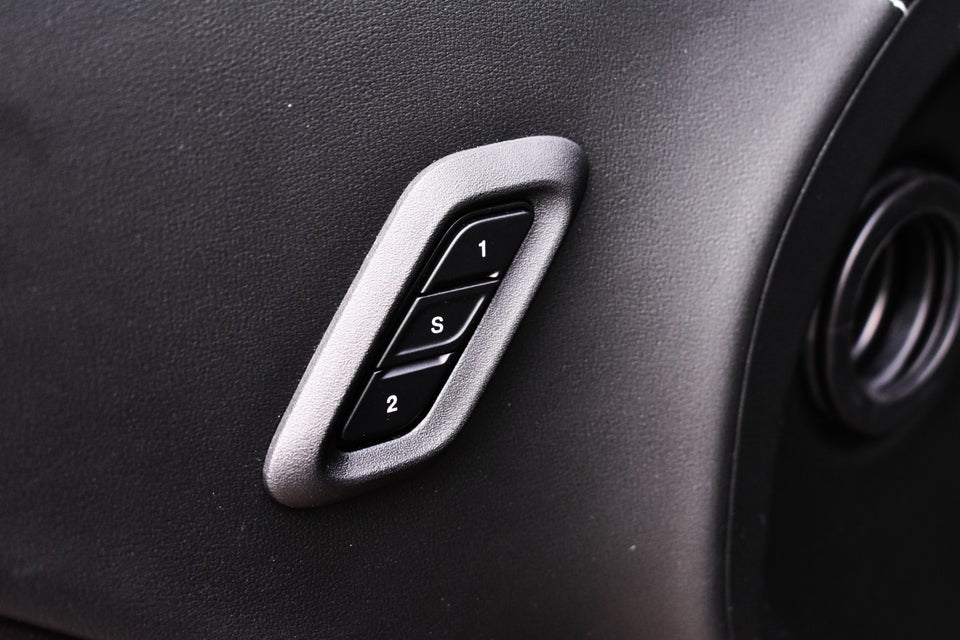 Dodge Challenger 6,2 SRT Hellcat Black Ghost Edition aut. 2d