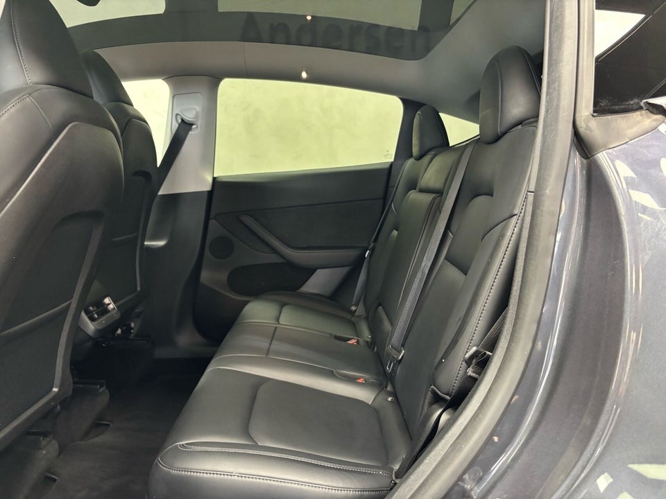 Tesla Model Y RWD 5d