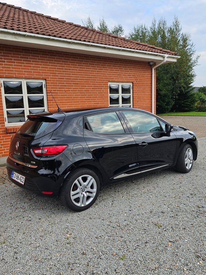 Renault Clio IV 1,5 dCi 90 Limited 5d