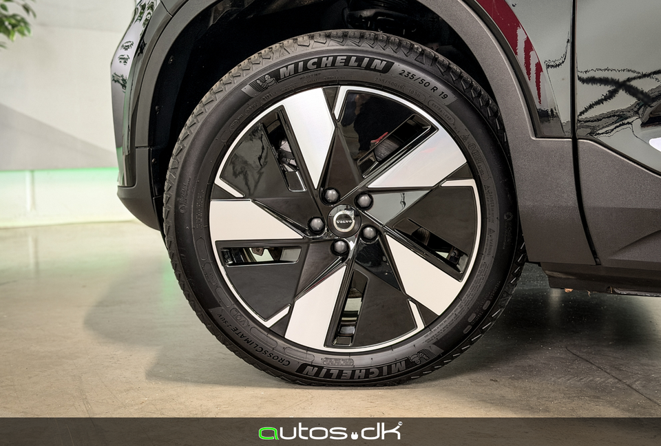 Volvo XC40 P6 ReCharge Plus 5d