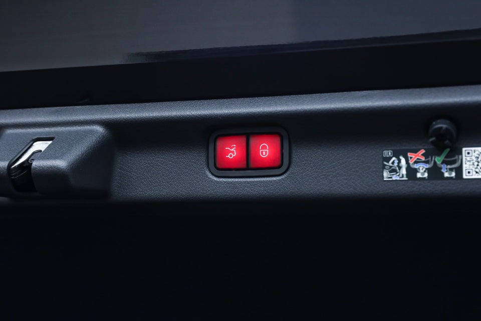 Mercedes EQE350+ AMG Line 4d