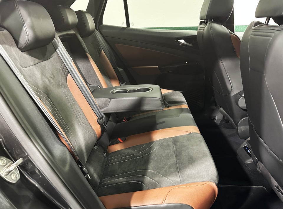 VW ID.4 77 Pro Performance Tech 5d