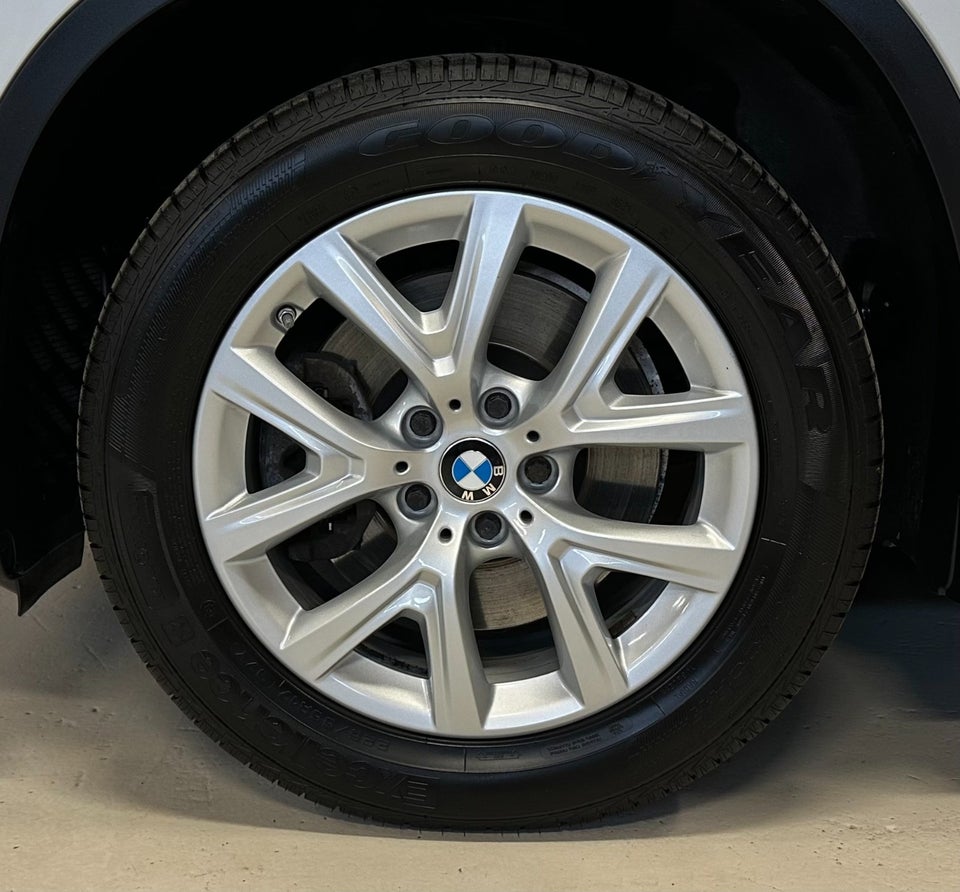 BMW X1 2,0 sDrive20i Advantage aut. 5d