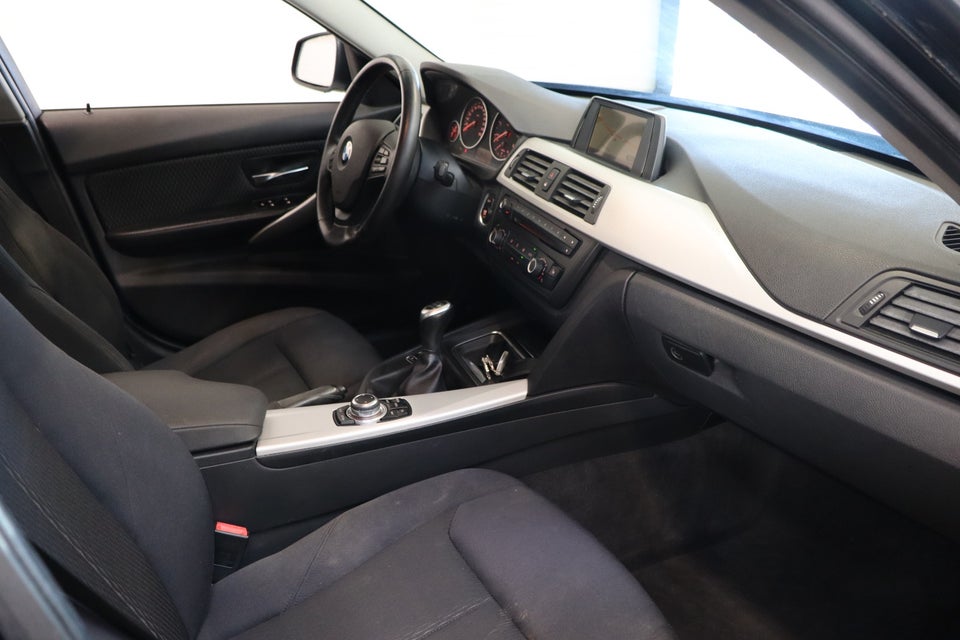 BMW 318d 2,0  4d