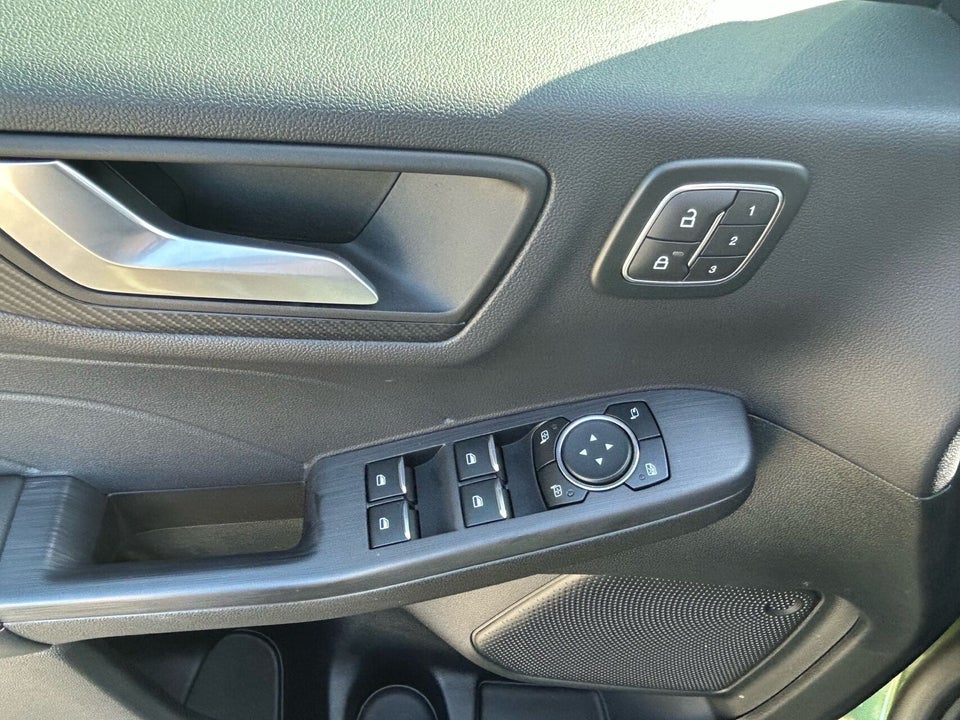 Ford Kuga 2,5 PHEV ST-Line X CVT 5d