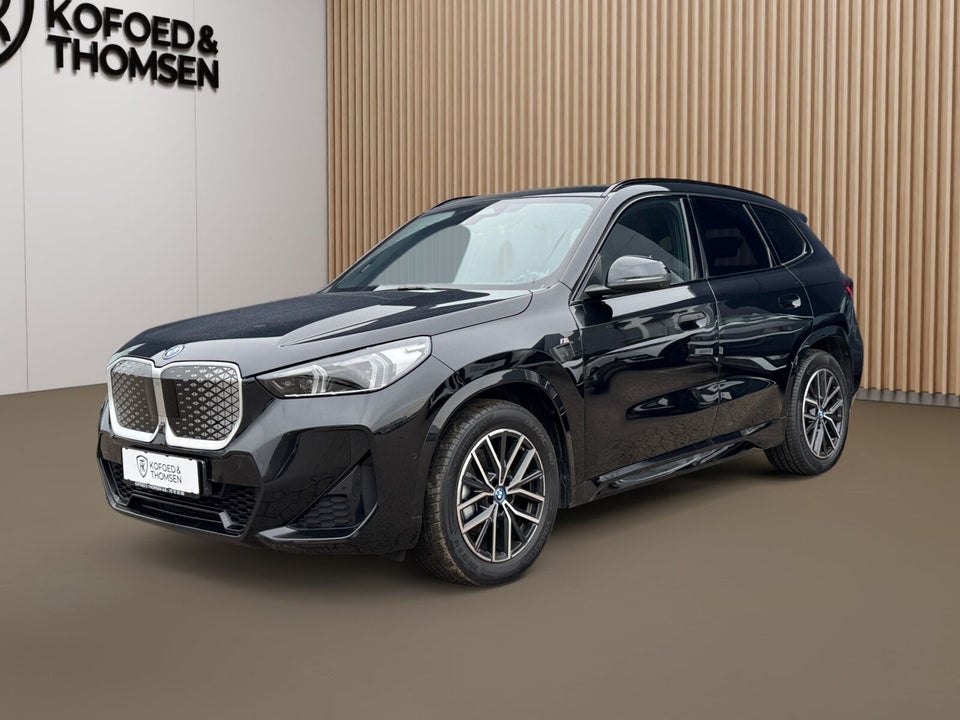 BMW iX1 eDrive20 Fully Charged M-Sport 5d