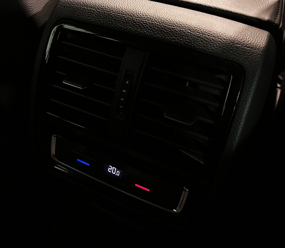 VW Passat 2,0 TDi 150 Elegance Variant DSG 5d