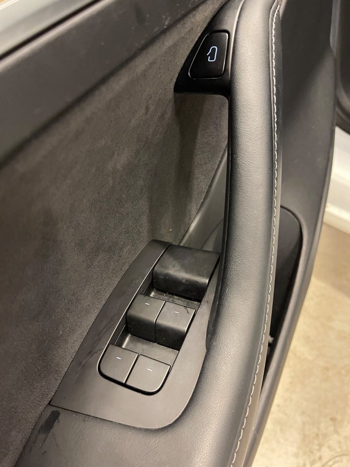 Tesla Model 3 RWD 4d