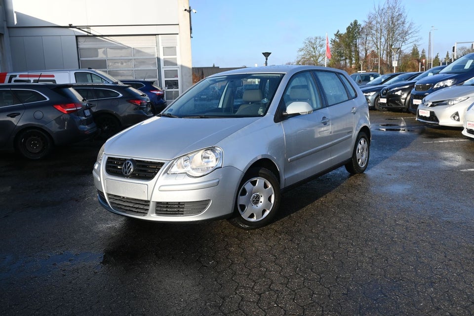 VW Polo 1,4 16V 5d